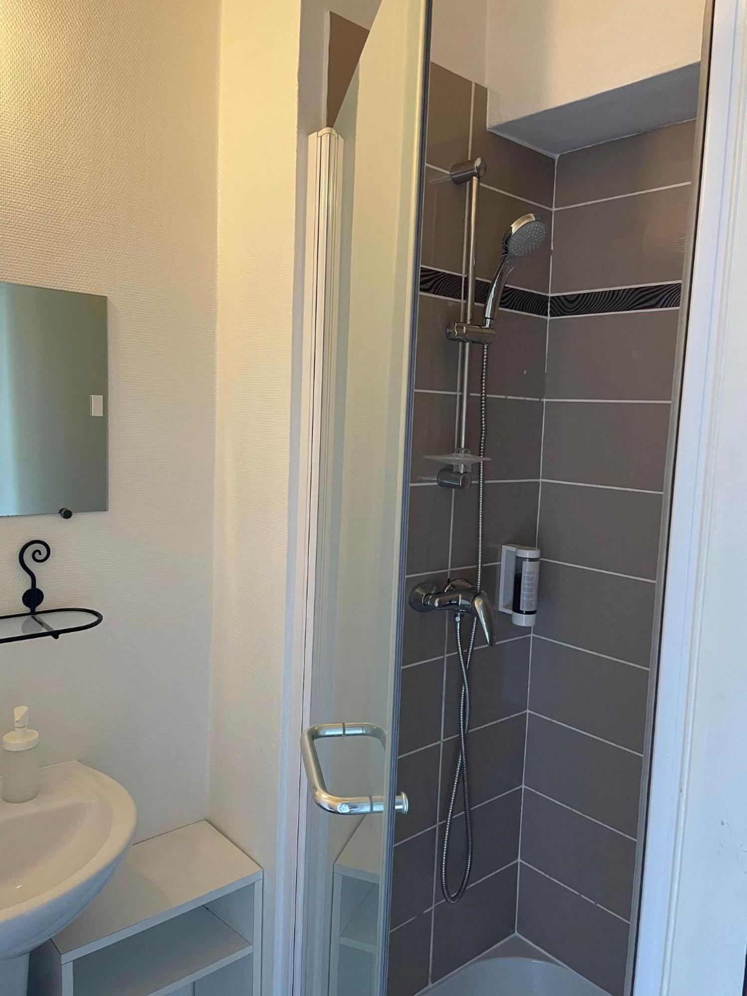 Authentic By Balladins, Hotel Le Carre D'Aix 2* Aix-les-Bains