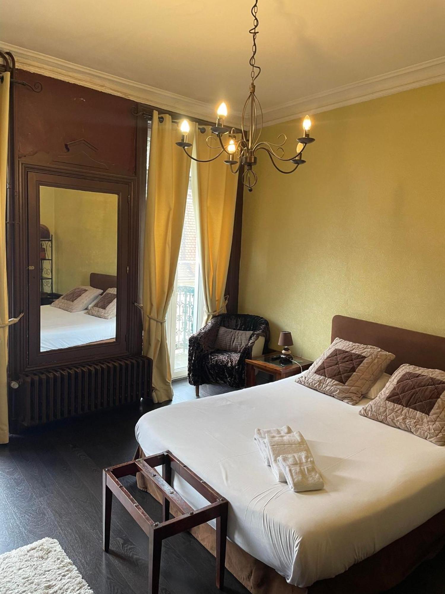 Authentic By Balladins, Hotel Le Carre D'Aix 2* Aix-les-Bains