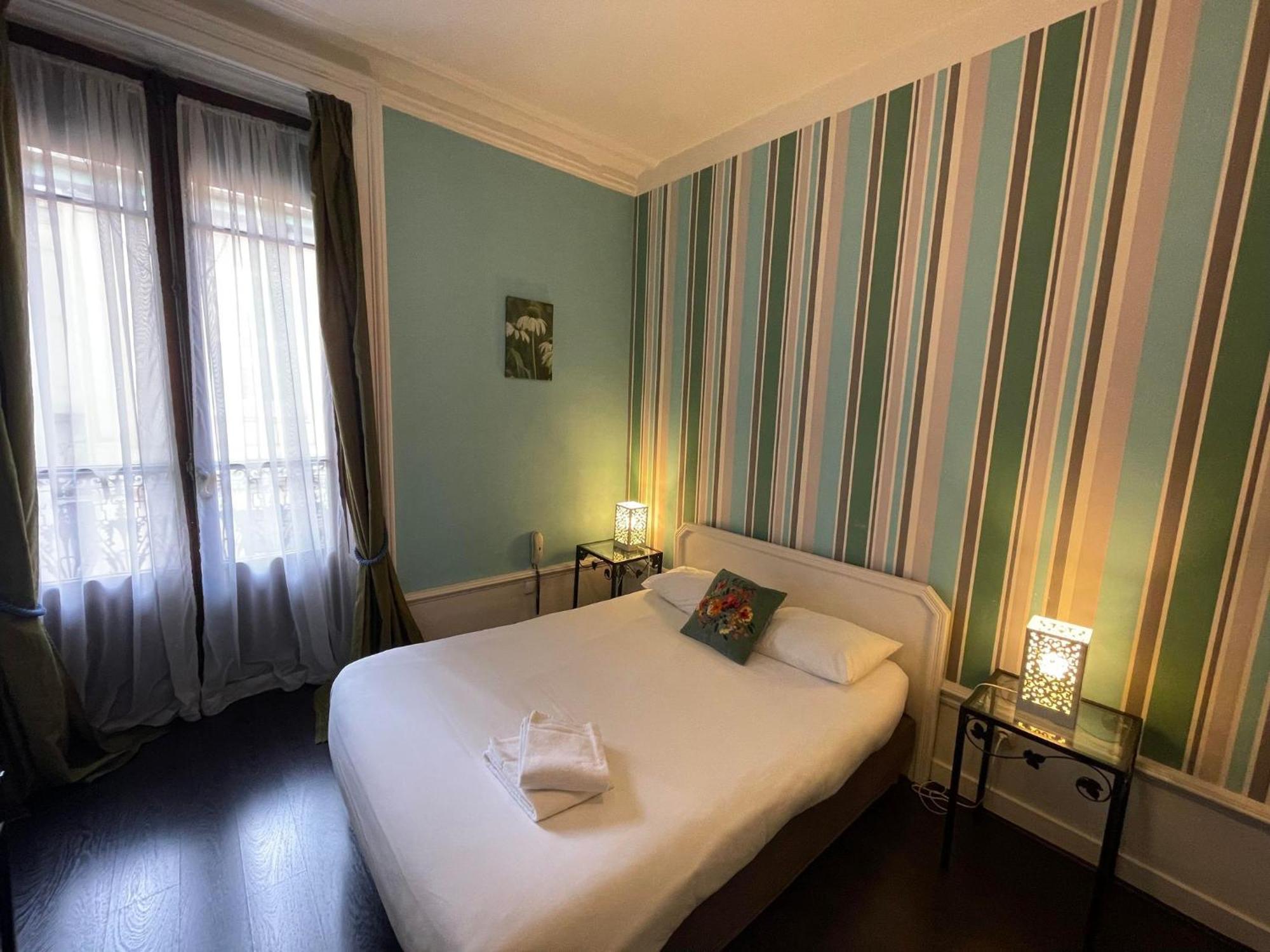Authentic By Balladins, Hotel Le Carre D'Aix Hotel 2*