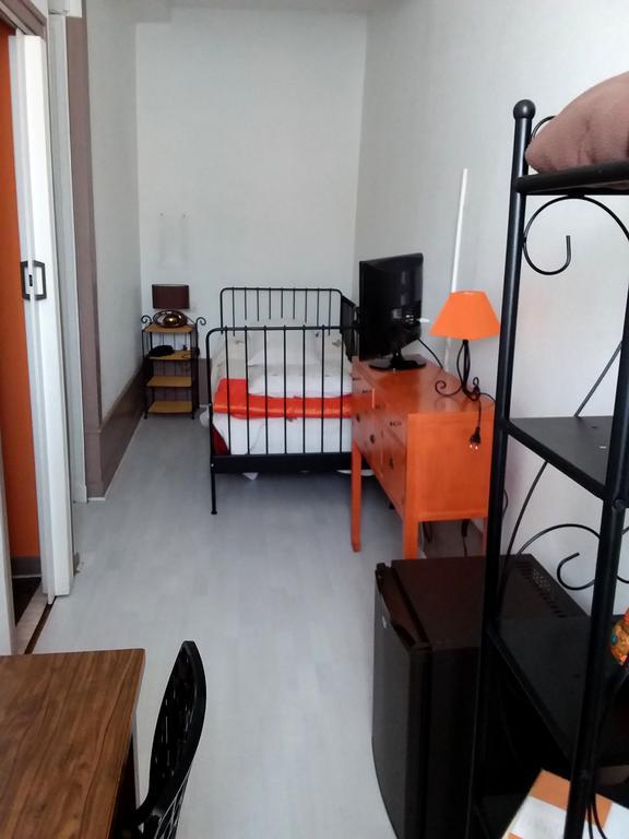 Authentic By Balladins, Hotel Le Carre D'Aix 2*
