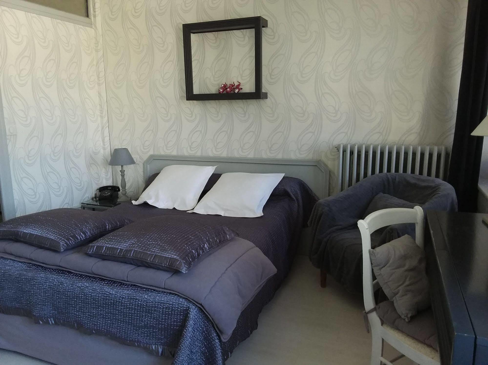 Authentic By Balladins, Hotel Le Carre D'Aix Hotel 2*