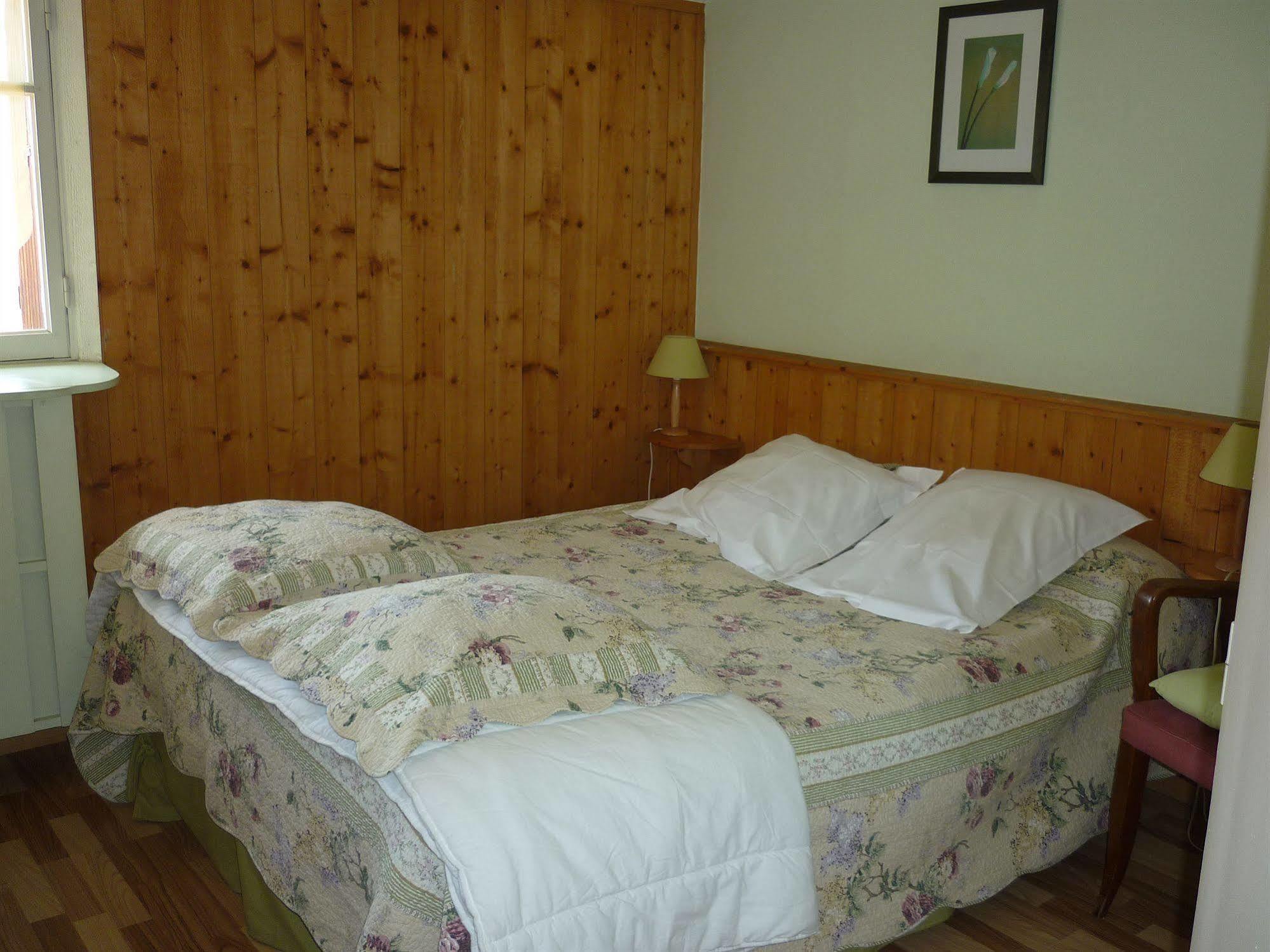 Authentic By Balladins, Hotel Le Carre D'Aix